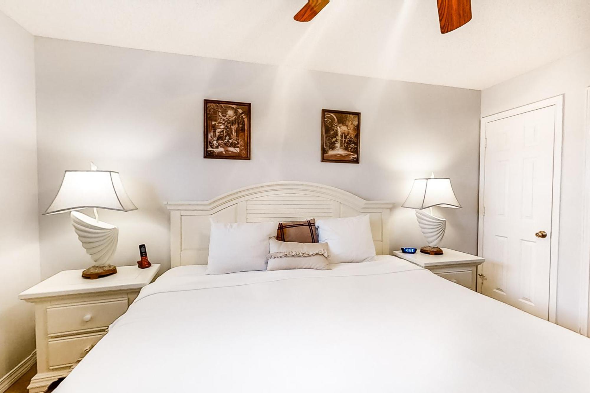Crystal Sands II Destin Room photo